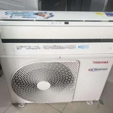 Máy lạnh nội địa Toshiba inverter 1.5hp tiết kiệm điện gas R32 mới 95%