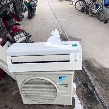 Máy lạnh Daikin inveter 1hp 
